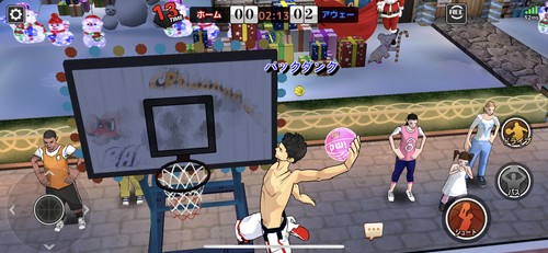ダンクシュートを決める