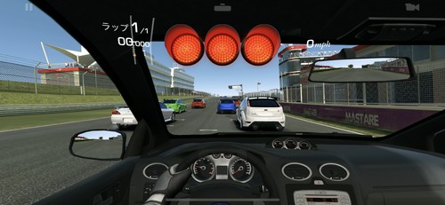 車内もリアルに再現